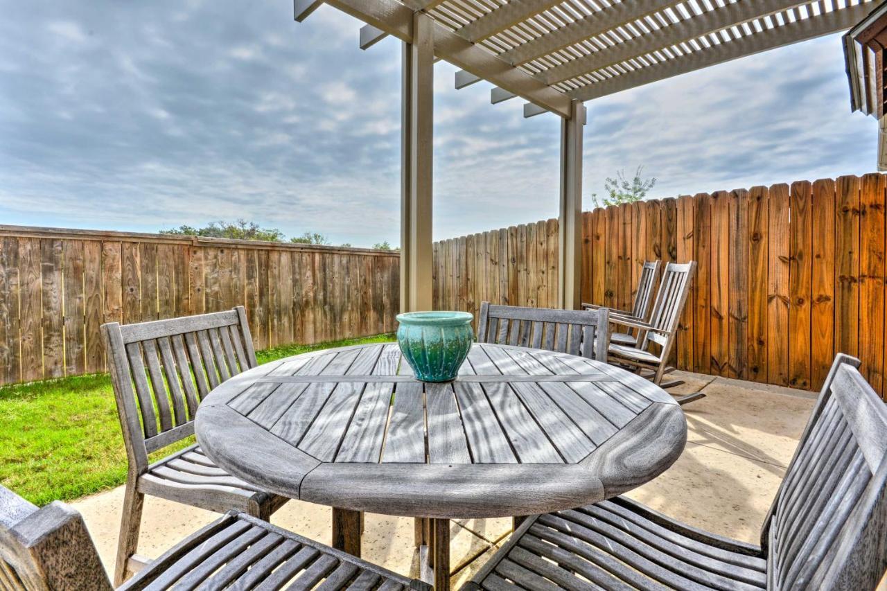 Вилла College Station Townhouse With Private Patio Экстерьер фото